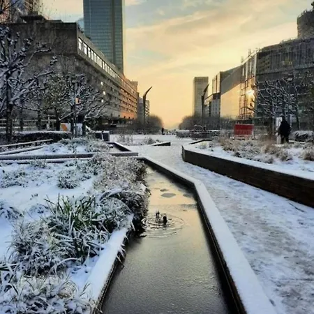 Beautiful La Defense Apartman *